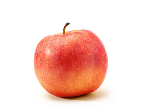 白色背景上的一个红苹果