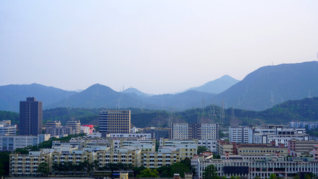 山林建筑高楼深圳龙岗宝龙