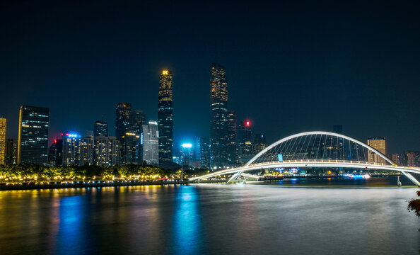 珠江新城海心桥