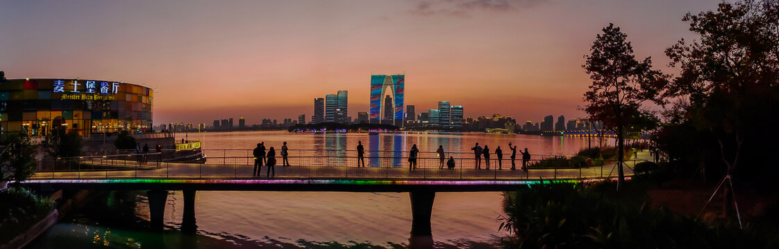 苏州金鸡湖夜景