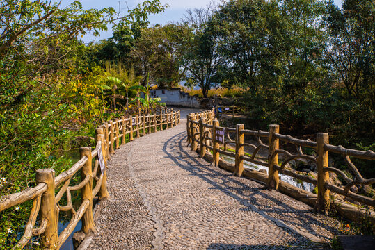 贵州山村小桥
