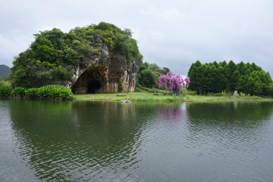 卡斯特溶洞