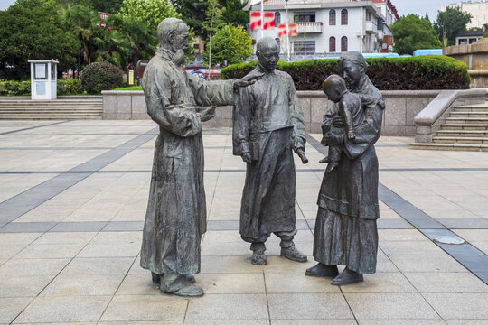 老芜湖民国人物雕塑