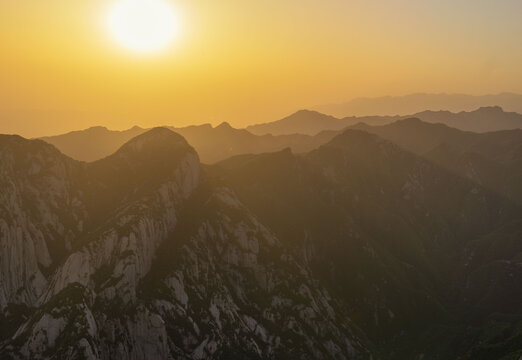 西岳华山日出