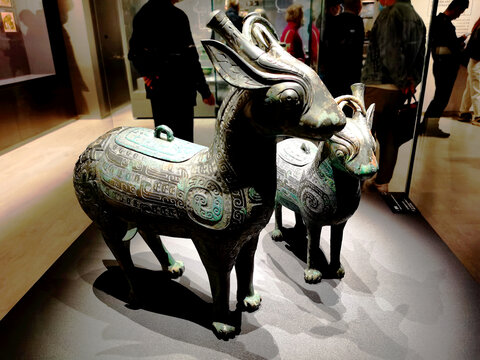 古代礼器青铜鹿