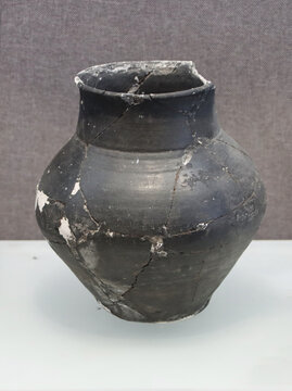 龙山文化黑陶罐
