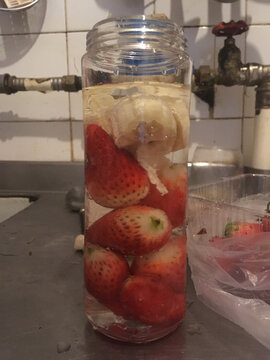 自制草莓香蕉果汁原材料版