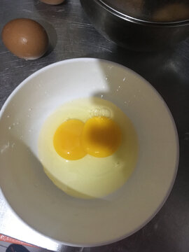 双蛋黄