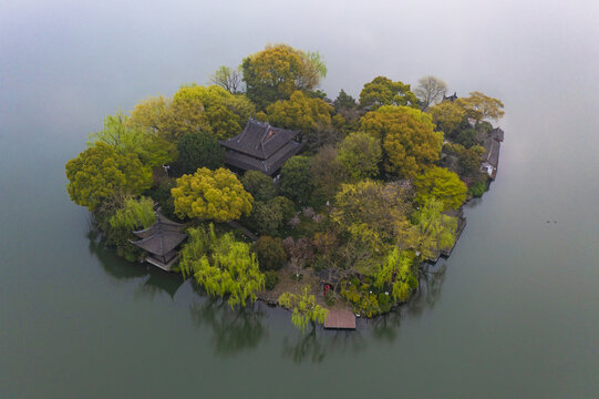 杭州西湖春天湖中三岛航拍