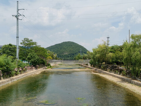 水渠