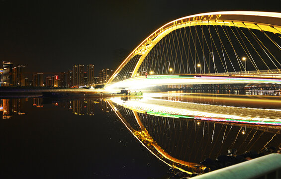 大桥夜景跨江桥