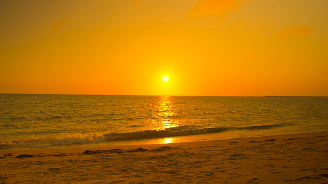 海边日出日落