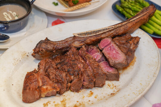 肉眼牛排西冷牛排西餐牛扒美食