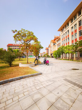 北部湾大学