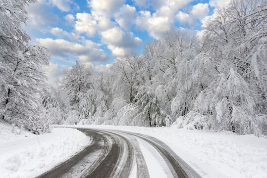 雪后道路