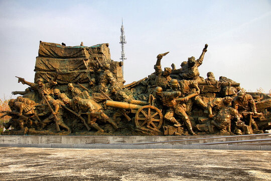 渡江战役雕塑组雕