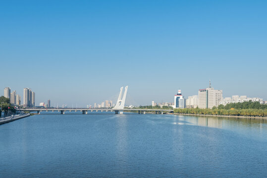 中国辽宁抚顺浑河风景