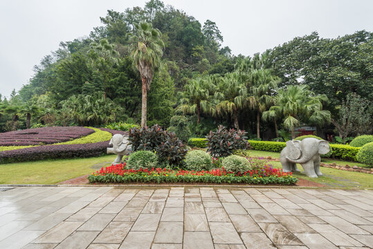 烟雨中的中国桂林象鼻山公园