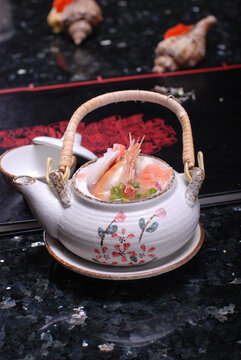 日式海鲜茶壶汤