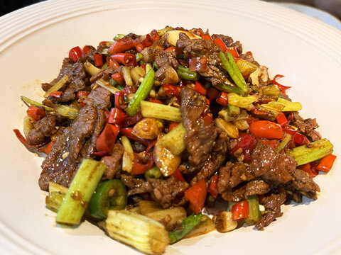 小炒黄牛肉