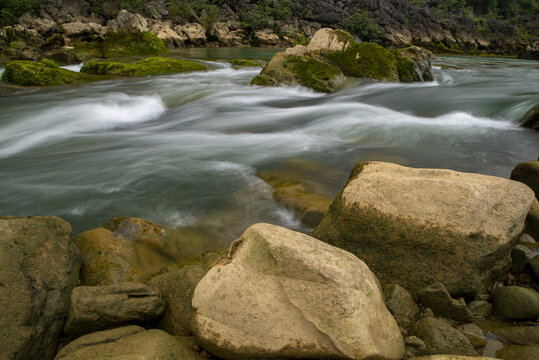 河水河流溪流流水