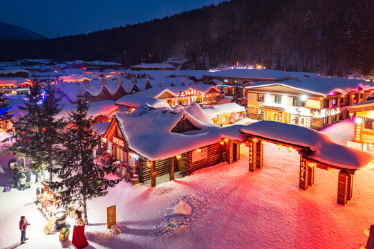 中国东北雪乡风景区夜景