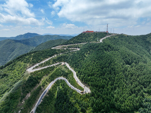 固原隆德六盘山风光