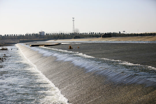 拦河坝