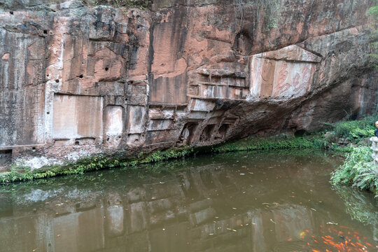 中岩寺唤鱼池