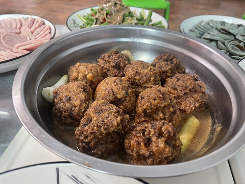 肉丸子