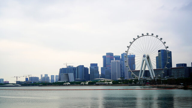 欢乐港湾摩天轮