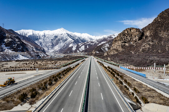 西藏高速路