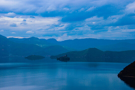 泸沽湖里格半岛