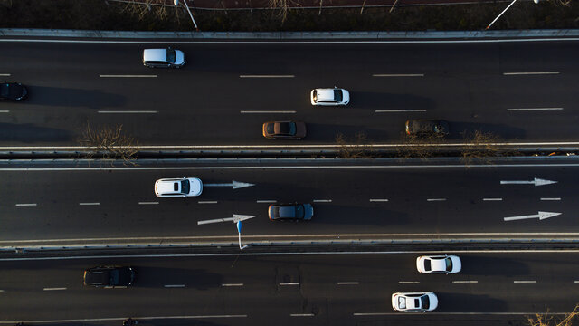 航拍清晨城市道路俯拍