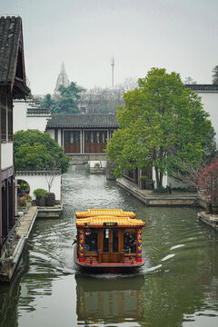 南京小镇水上自然景观