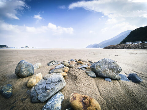 石头和沙滩
