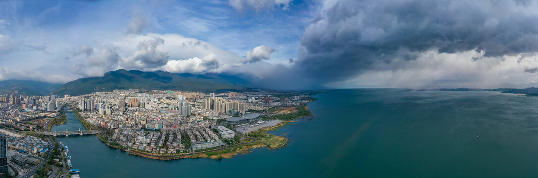 航拍云南大理洱海风光湖泊湿地