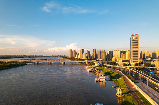 哈尔滨公路大桥城市夜景