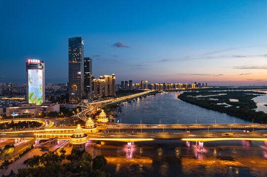 哈尔滨公路大桥城市夜景