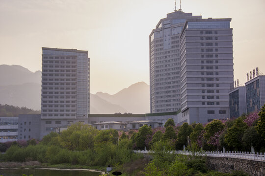 河边的风景