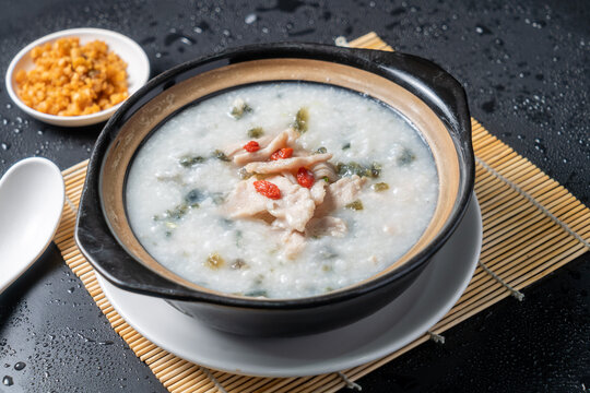皮蛋瘦肉粥