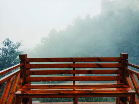 乡村雨天