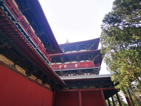 隆兴寺