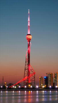 临沂滨河电视塔夜景