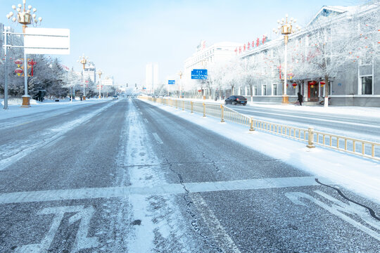 冬天北方街道雪景