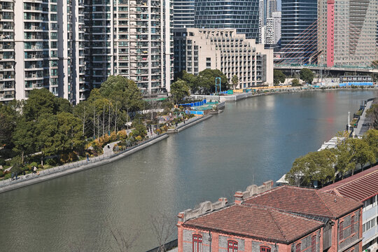 上海苏州河沿岸建筑