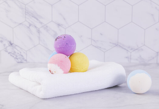 卫生洗护用品彩色浴球