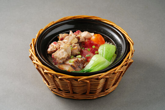 四喜煲仔饭