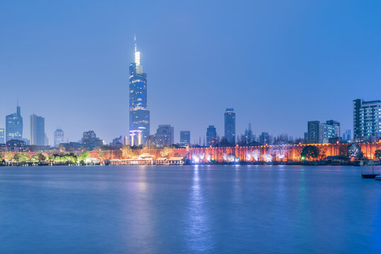 南京玄武湖公园夜景