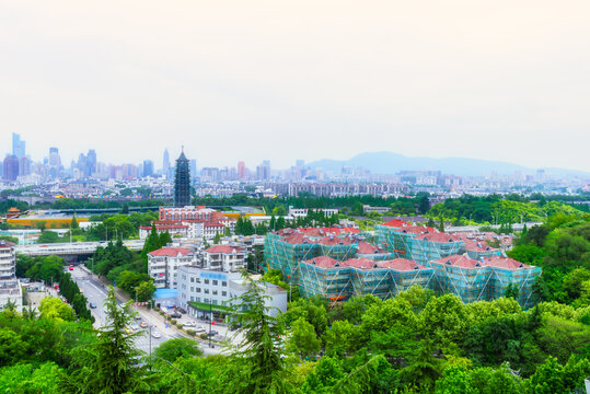 南京大报恩寺宝塔和城市建筑